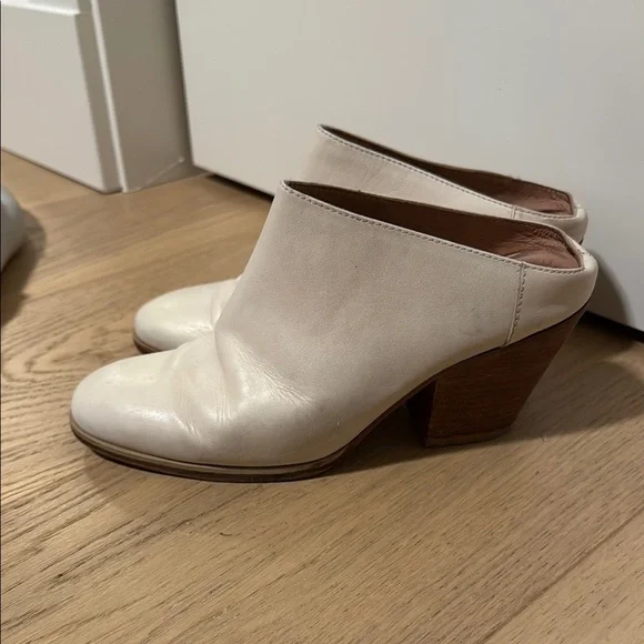 Rachel Comey White Leather Mules with Brown Wooden Heel 7.5 - Picture 1 of 7